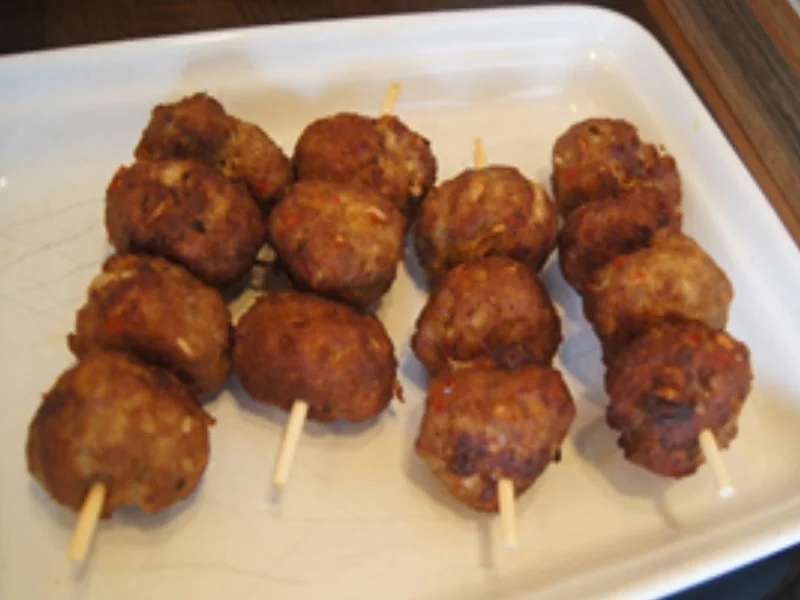 Rezept: Herzhafte Hackfleischbällchen-Spieße auf Gemüse süß-sauer Bild Nr. 30 Herzhafte Hackfleischbällchen-Spieße auf Gemüse süß-sauer - Rezept - Bild Nr. 30