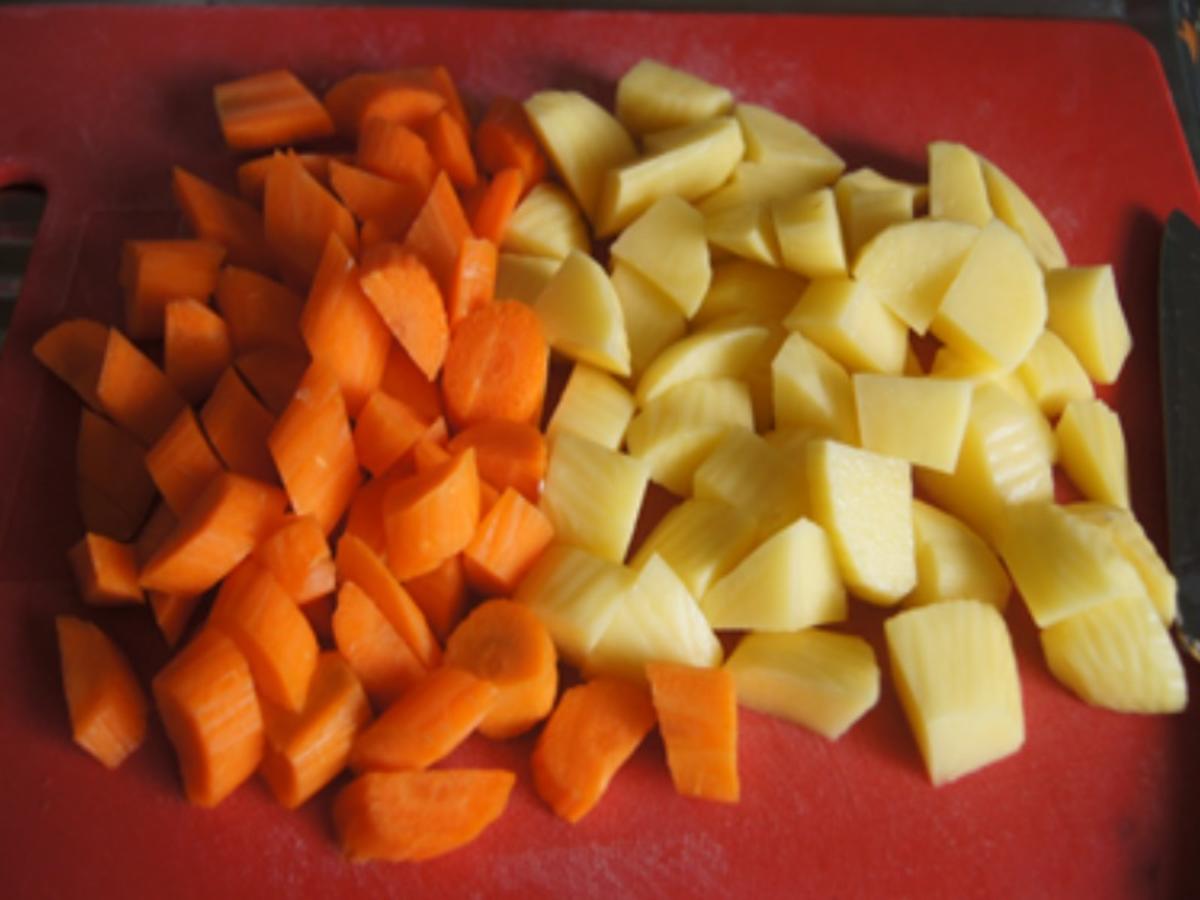 Alaska-Seelachsfilet mit Gurkensalat und Möhren-Kartoffel-Stampf - Rezept - Bild Nr. 10