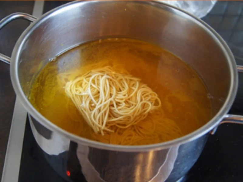 Rezept: Asia-Nudeln mit Hackfleisch Bild Nr. 4 Asia-Nudeln mit Hackfleisch - Rezept - Bild Nr. 4