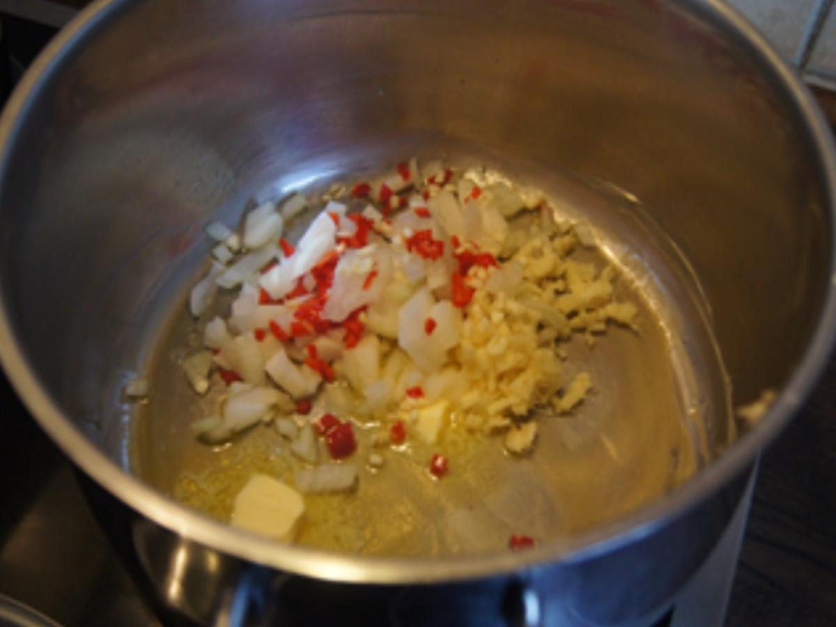 Möhrencremesuppe mit Reiskugeleinlage - Rezept - Bild Nr. 11