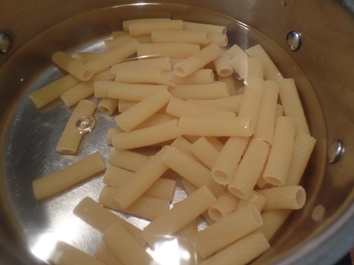 Rezept: Nudel-Gemüse-Torte Bild Nr. 11563 Nudel-Gemüse-Torte - Rezept - Bild Nr. 11563