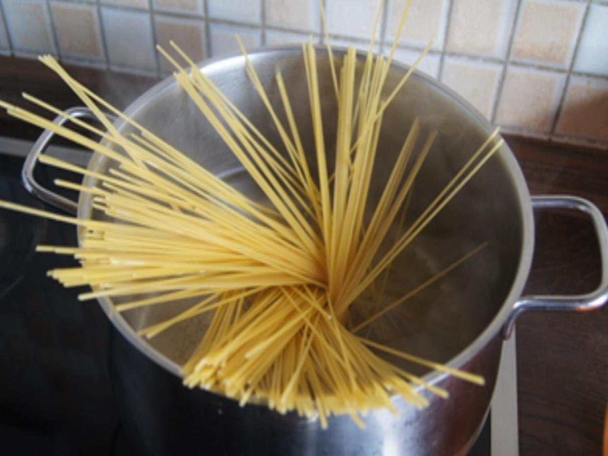 Spaghetti mit Steinpilz-Carbonara - Rezept - Bild Nr. 6