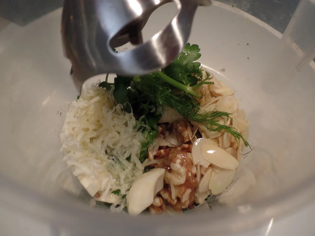 Rezept: Pasta mit Petersilien-Mandel-Walnuss-Pesto Bild Nr. 11603 Pasta mit Petersilien-Mandel-Walnuss-Pesto - Rezept - Bild Nr. 11603