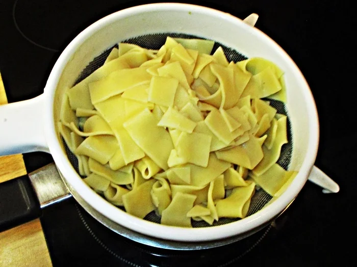 Bandnudelsalat mit Thunfisch - Rezept - Bild Nr. 6