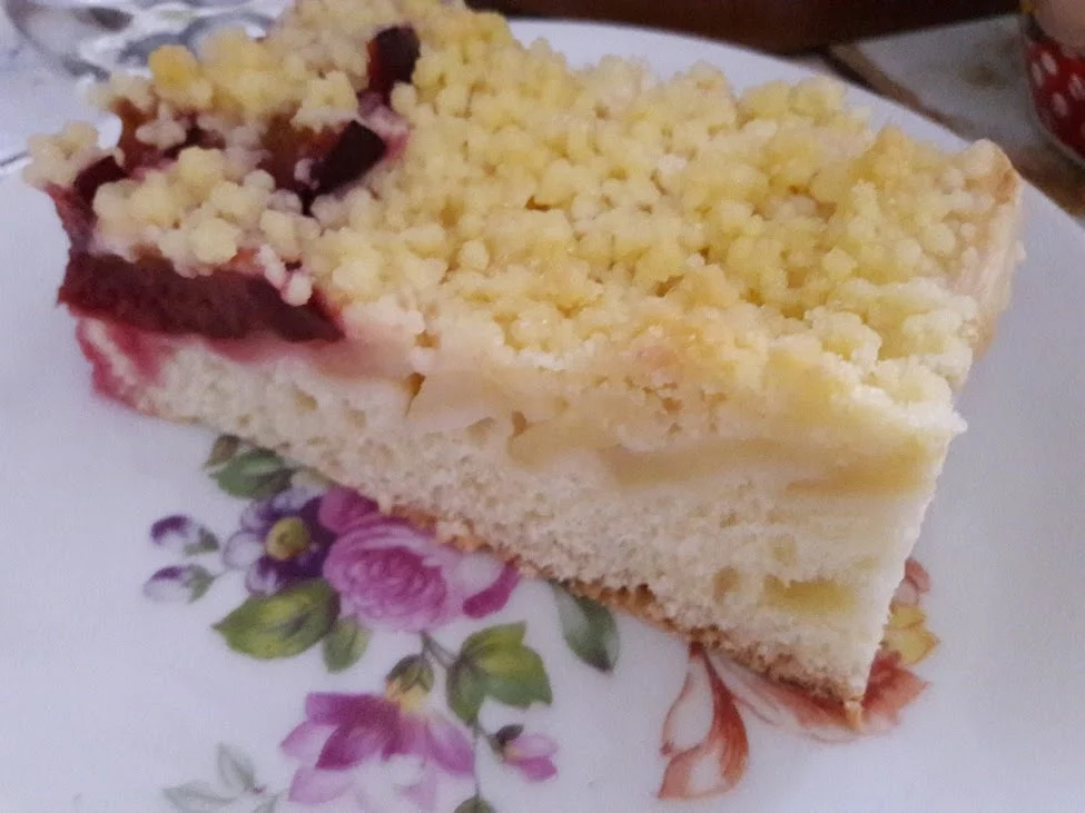 Rezept: Hefekuchen mit Pflaumen und Äpfeln Bild Nr. 3 Hefekuchen mit Pflaumen und Äpfeln - Rezept - Bild Nr. 3