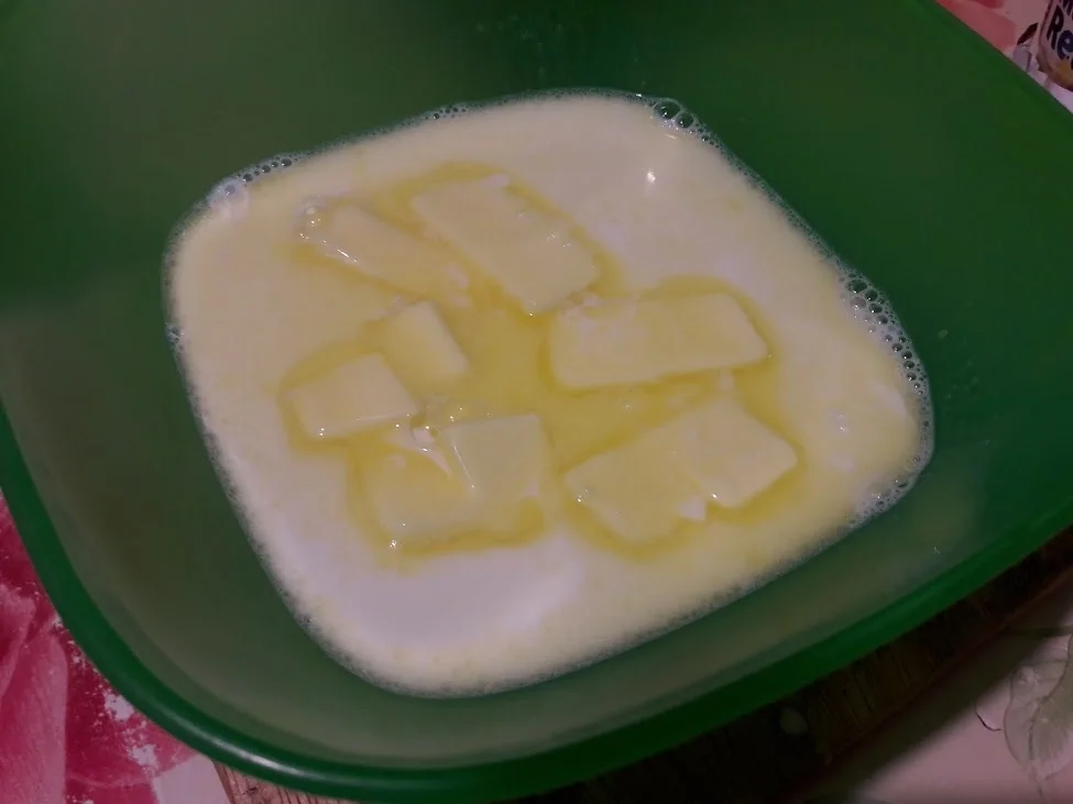 Rezept: Hefekuchen mit Pflaumen und Äpfeln Bild Nr. 5 Hefekuchen mit Pflaumen und Äpfeln - Rezept - Bild Nr. 5