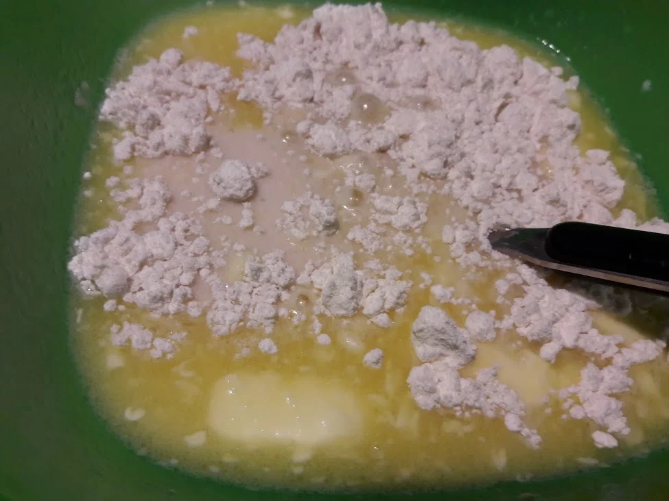 Rezept: Hefekuchen mit Pflaumen und Äpfeln Bild Nr. 6 Hefekuchen mit Pflaumen und Äpfeln - Rezept - Bild Nr. 6