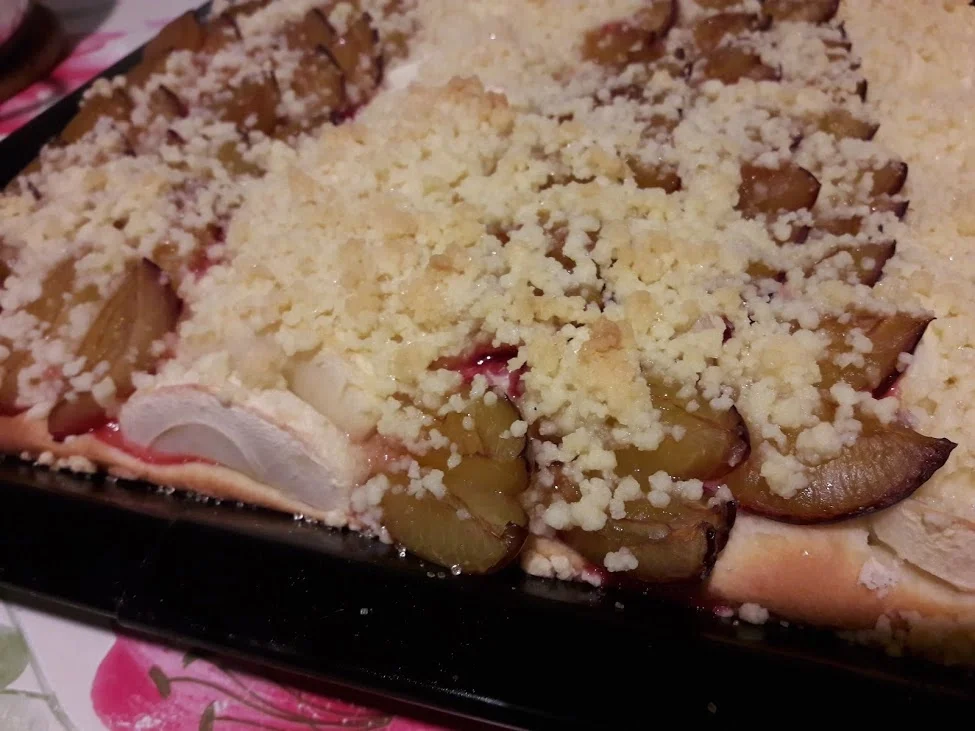 Rezept: Hefekuchen mit Pflaumen und Äpfeln Bild Nr. 15 Hefekuchen mit Pflaumen und Äpfeln - Rezept - Bild Nr. 15