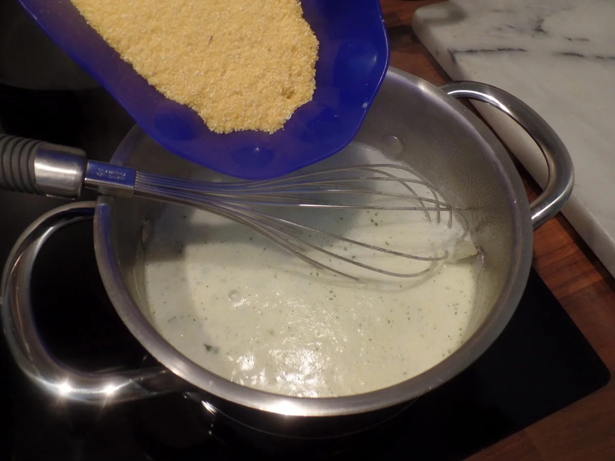 Rezept: Nuss-Polenta mit gemischten Pilzen Bild Nr. 11621 Nuss-Polenta mit gemischten Pilzen - Rezept - Bild Nr. 11621