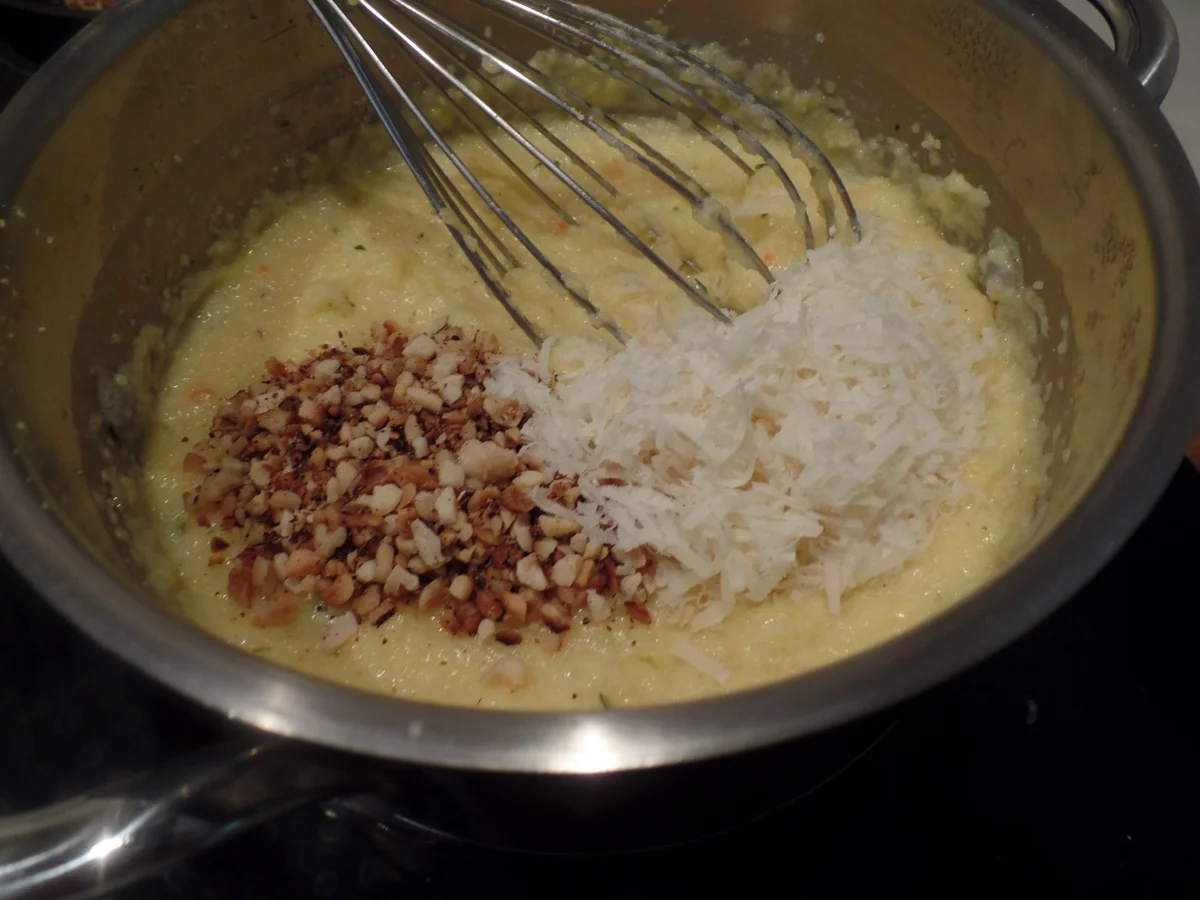 Rezept: Nuss-Polenta mit gemischten Pilzen Bild Nr. 11626 Nuss-Polenta mit gemischten Pilzen - Rezept - Bild Nr. 11626