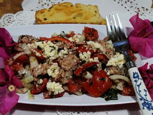 Kretischer Tomatensalat mit Thunfisch - Rezept - Bild Nr. 2