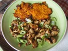 Rezept: Kürbispuffer mit Steinpilzen Bild Nr. 2 Kürbispuffer mit Steinpilzen - Rezept - Bild Nr. 2