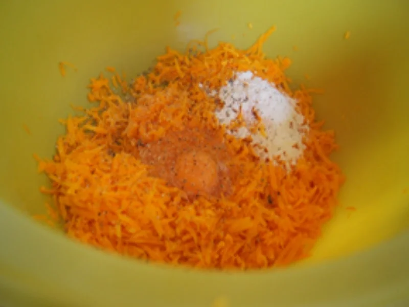 Rezept: Kürbispuffer mit Steinpilzen Bild Nr. 7 Kürbispuffer mit Steinpilzen - Rezept - Bild Nr. 7