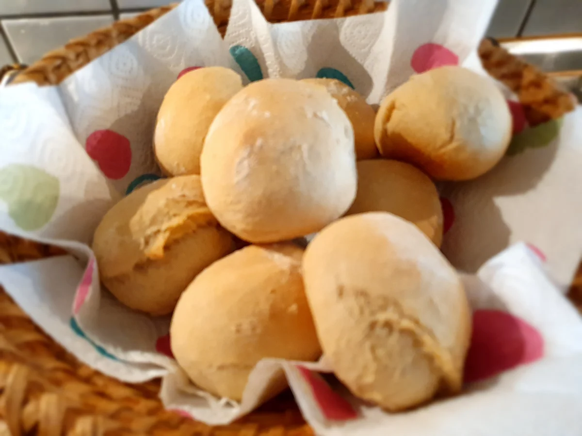 Rezept: Über-Nacht-Brötchen Bild Nr. 2 Über-Nacht-Brötchen - Rezept - Bild Nr. 2