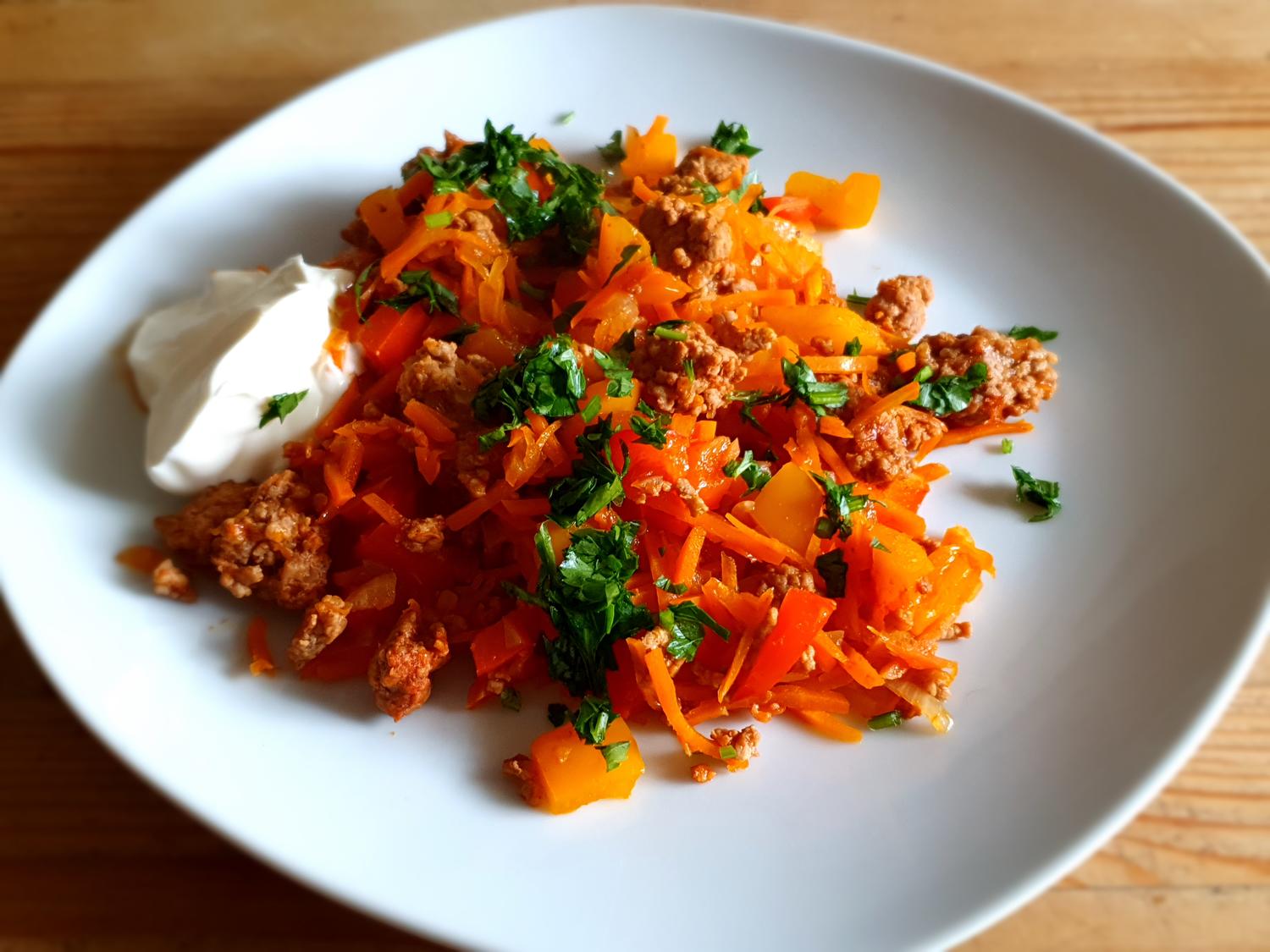 Paprikapfanne mit Hackfleisch - Rezept mit Bild - kochbar.de