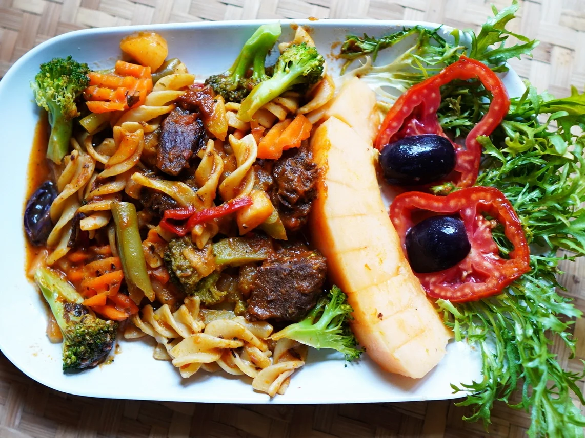 Rezept: Nudelpotpourri mit Melone Bild Nr. 2 Nudelpotpourri mit Melone - Rezept - Bild Nr. 2