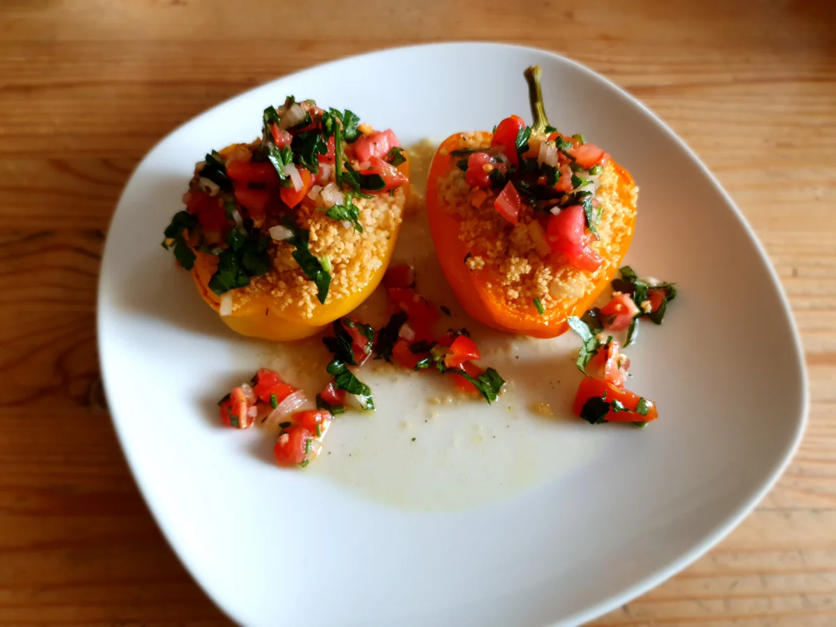 Rezept: Paprika mit Couscous-Füllung Bild Nr. 2 Paprika mit Couscous-Füllung - Rezept - Bild Nr. 2