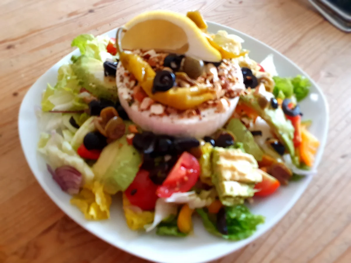 Rezept: Gegrillter Schafskäse mit Nuss-Crunch Bild Nr. 2 Gegrillter Schafskäse mit Nuss-Crunch - Rezept - Bild Nr. 2