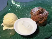 Schwarzwälder „Kirschplotzer“ und Eiscreme - Rezept - Bild Nr. 2