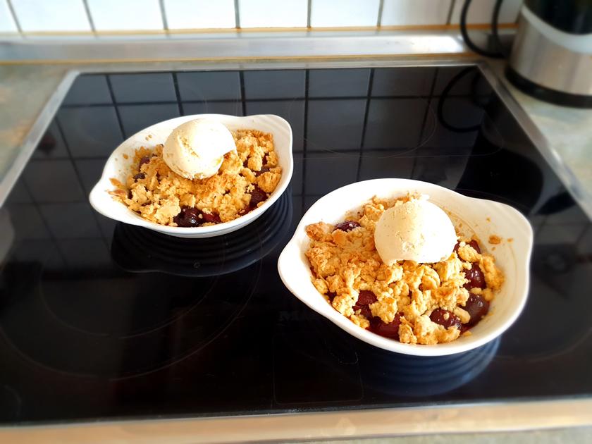 Kirsch-Crumble - Rezept mit Bild - kochbar.de