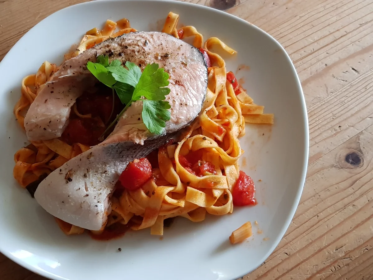 Rezept: Linguine mit Lachs Bild Nr. 2 Linguine mit Lachs - Rezept - Bild Nr. 2