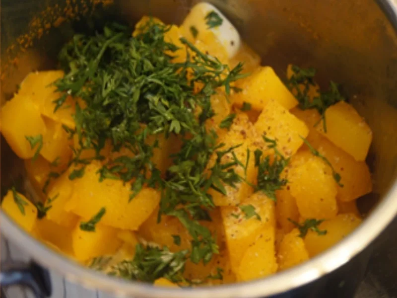 Schlemmerfilet mit Honigbundmöhren und herzhaften Kartoffelstampf - Rezept - Bild Nr. 18