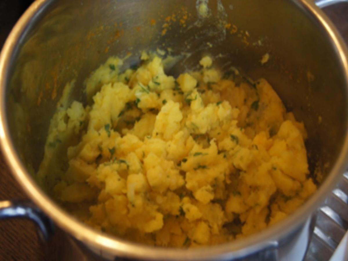 Schlemmerfilet mit Honigbundmöhren und herzhaften Kartoffelstampf - Rezept - Bild Nr. 20