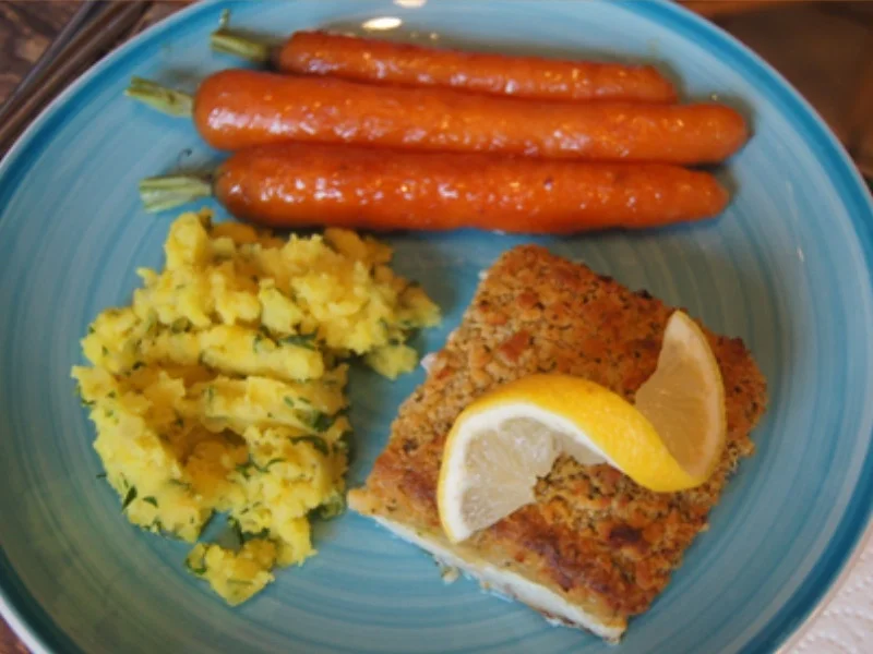 Schlemmerfilet mit Honigbundmöhren und herzhaften Kartoffelstampf - Rezept - Bild Nr. 21