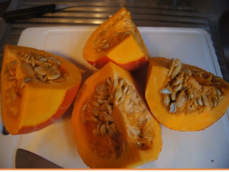 Kürbissuppe mit Steinpilzeinlage - Rezept - Bild Nr. 4