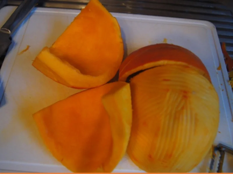 Kürbissuppe mit Steinpilzeinlage - Rezept - Bild Nr. 5