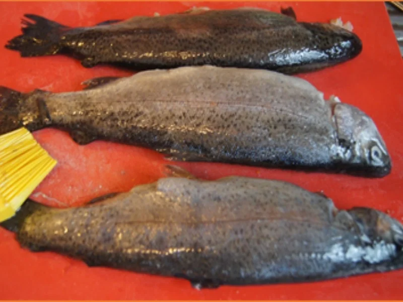 Forelle Müllerin mit Rote-Bete-Gemüse und Curry-Drillingen - Rezept - Bild Nr. 5