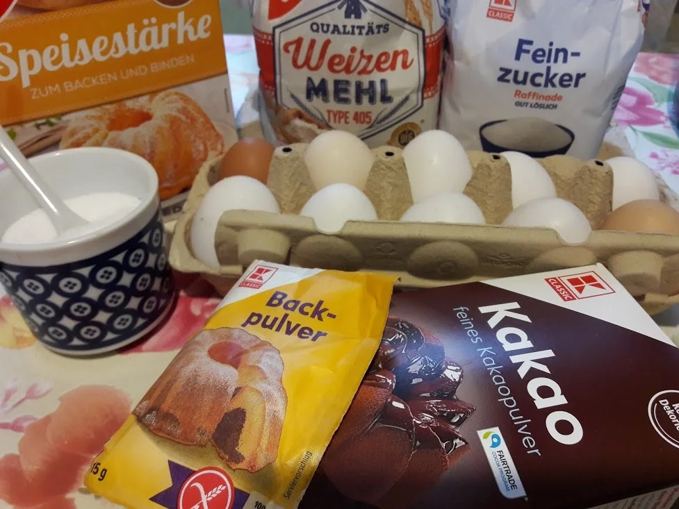 Rezept: Schokobiskuit Bild Nr. 3 Schokobiskuit - Rezept - Bild Nr. 3