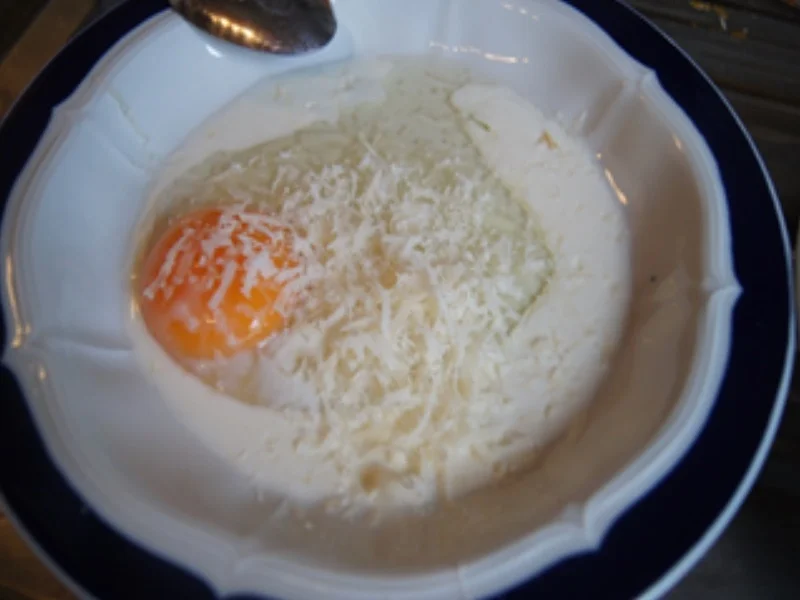 Schweinefiletschnitzelchen mit gebratenen Steinpilzen und Kürbispüree - Rezept - Bild Nr. 6