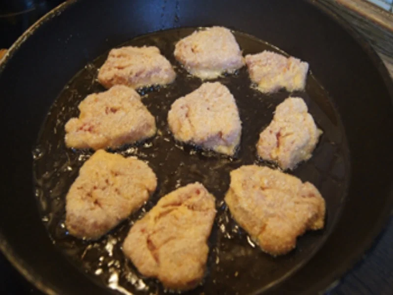 Schweinefiletschnitzelchen mit gebratenen Steinpilzen und Kürbispüree - Rezept - Bild Nr. 9