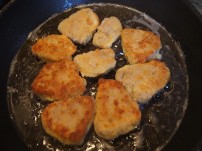 Schweinefiletschnitzelchen mit gebratenen Steinpilzen und Kürbispüree - Rezept - Bild Nr. 10