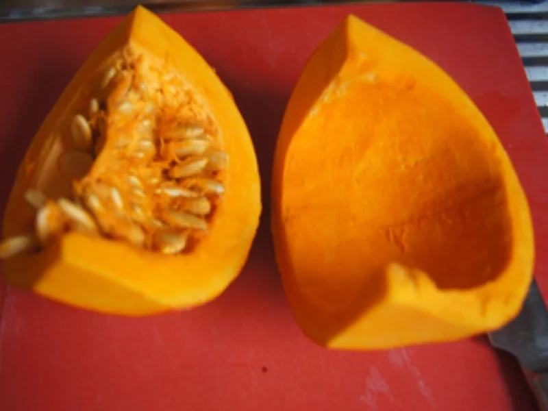 Schweinefiletschnitzelchen mit gebratenen Steinpilzen und Kürbispüree - Rezept - Bild Nr. 18