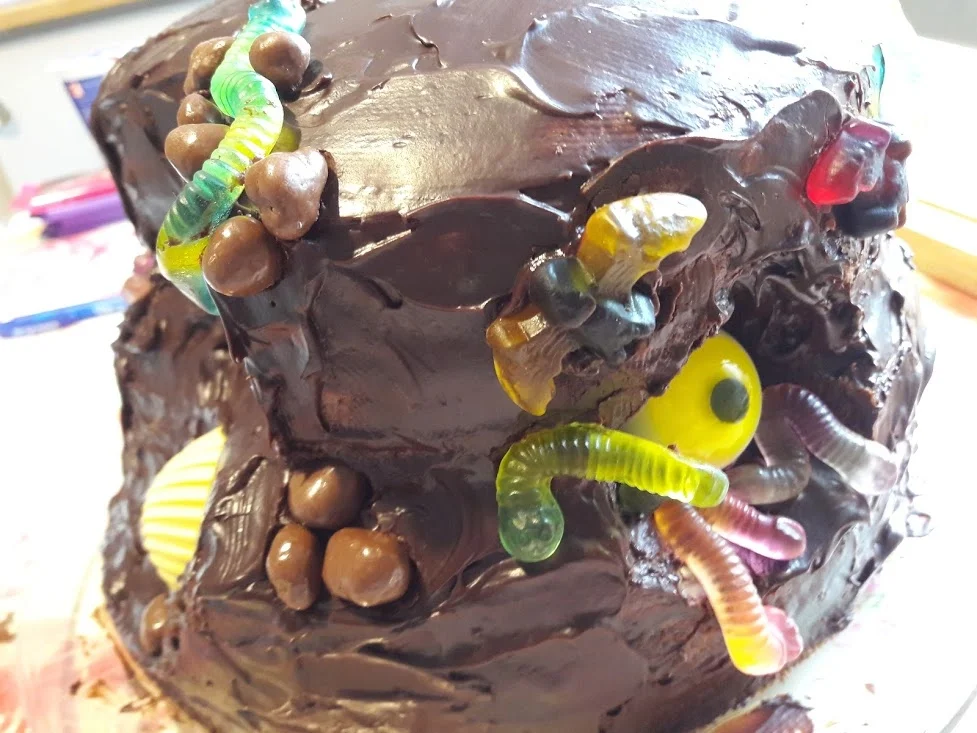 Halloween-Grusel-Insel-Torte - Rezept - Bild Nr. 18