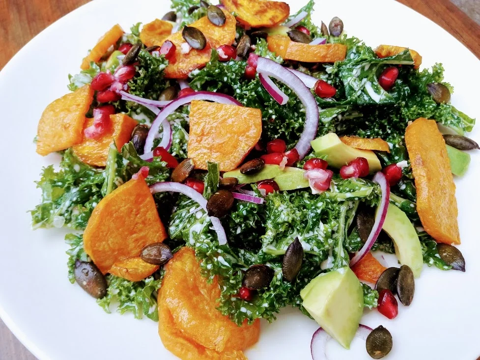 Salat vom Grünkohl zur kochbar Challenge November 2020 - Rezept - Bild Nr. 2