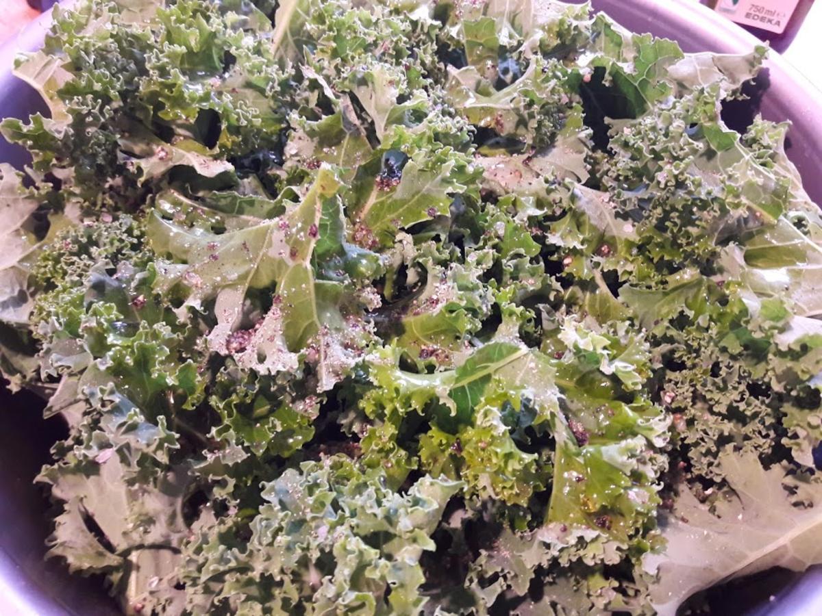 Salat vom Grünkohl zur kochbar Challenge November 2020 - Rezept - Bild Nr. 7