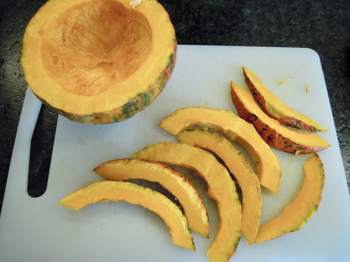 fruchtiger Spinat Salat und Ofen Kürbis - Rezept - Bild Nr. 3