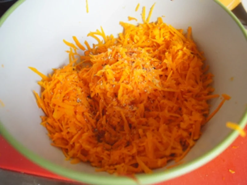 Kürbis-Frikadellen mit Prinzess-Bohnen und herzhaften Kartoffelstampf - Rezept - Bild Nr. 8