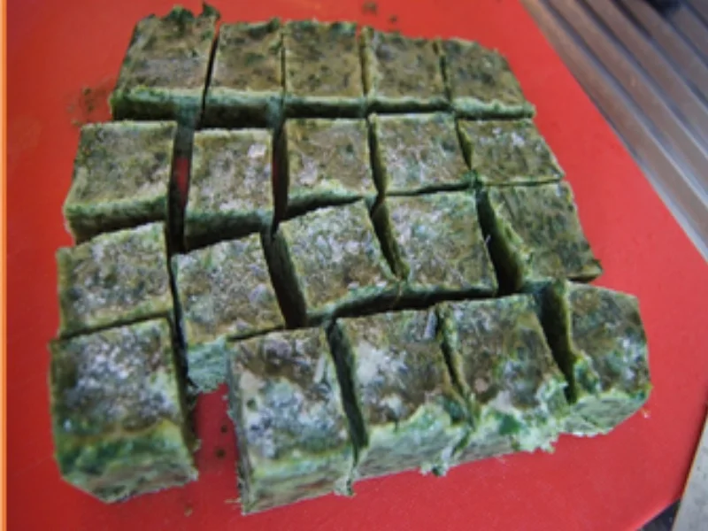 Rezept: Wachteleier mit herzhaften Rahmspinat und Drillingen Bild Nr. 9 Wachteleier mit herzhaften Rahmspinat und Drillingen - Rezept - Bild Nr. 9