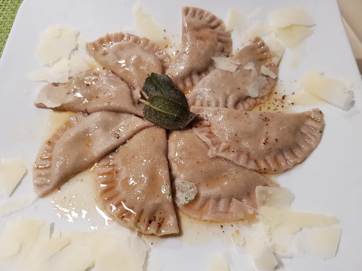 Mezzelune ripieni di ricotta e spinaci - Rezept - Bild Nr. 2