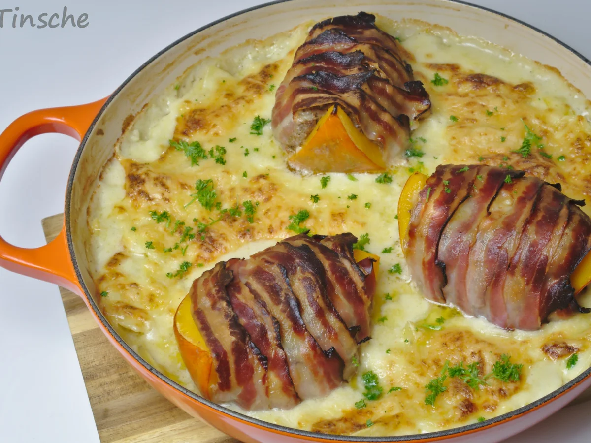 Gefüllter Kürbis mit Hackfleisch & Blauschimmelkäse im Speckmantel - Rezept - Bild Nr. 11