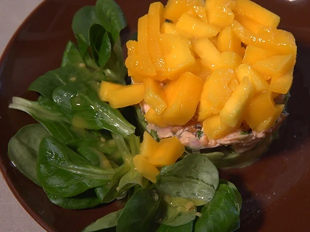 Avocado-Lachs Törtchen mit Mango Häubchen - Rezept - Bild Nr. 2