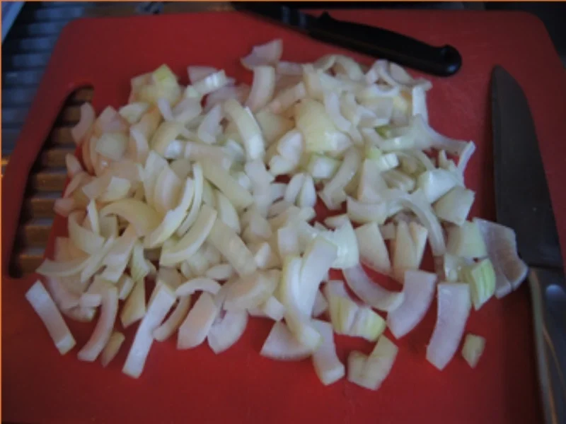 Herzhafte Hähnchenleber mit Zwiebeln im Wok und gelber Basmatireis - Rezept - Bild Nr. 4