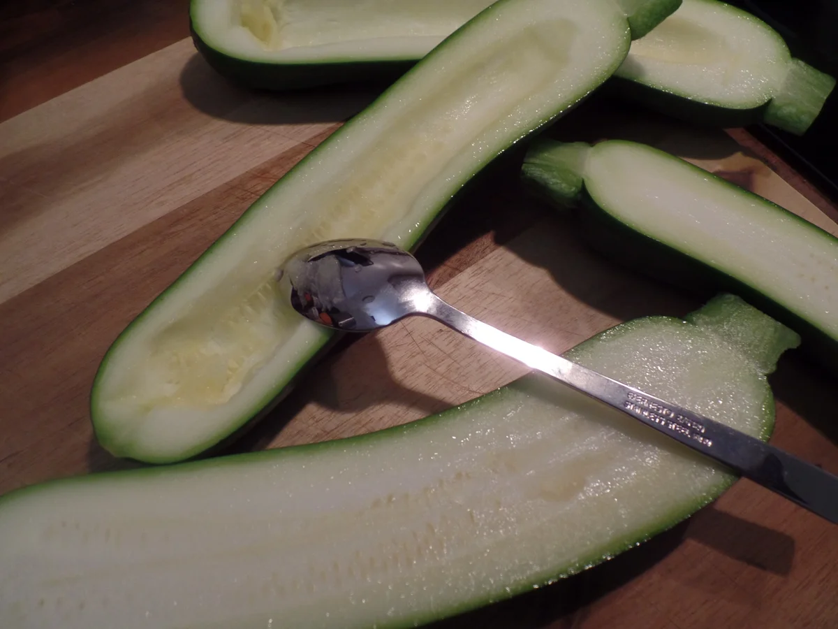 Gefüllte Zucchini Orientalisch - Rezept - Bild Nr. 11869