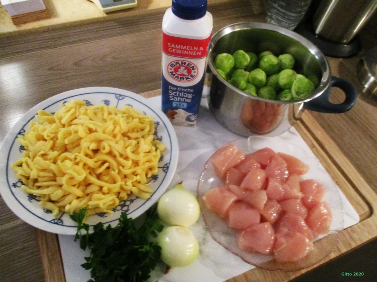 Rezept: Hähnchen trifft Rosenkohl und Spätzle Bild Nr. 3 Hähnchen trifft Rosenkohl und Spätzle - Rezept - Bild Nr. 3