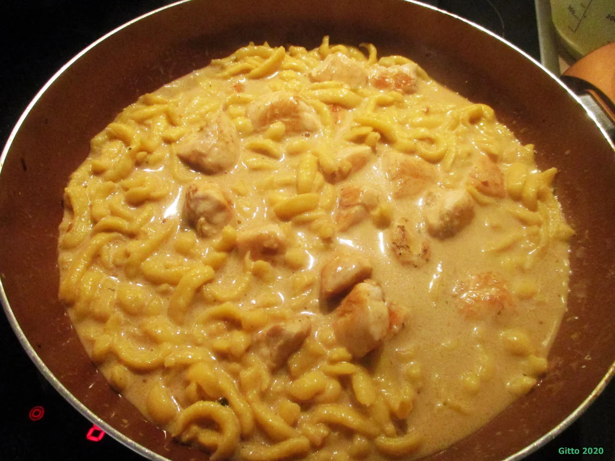 Rezept: Hähnchen trifft Rosenkohl und Spätzle Bild Nr. 8 Hähnchen trifft Rosenkohl und Spätzle - Rezept - Bild Nr. 8