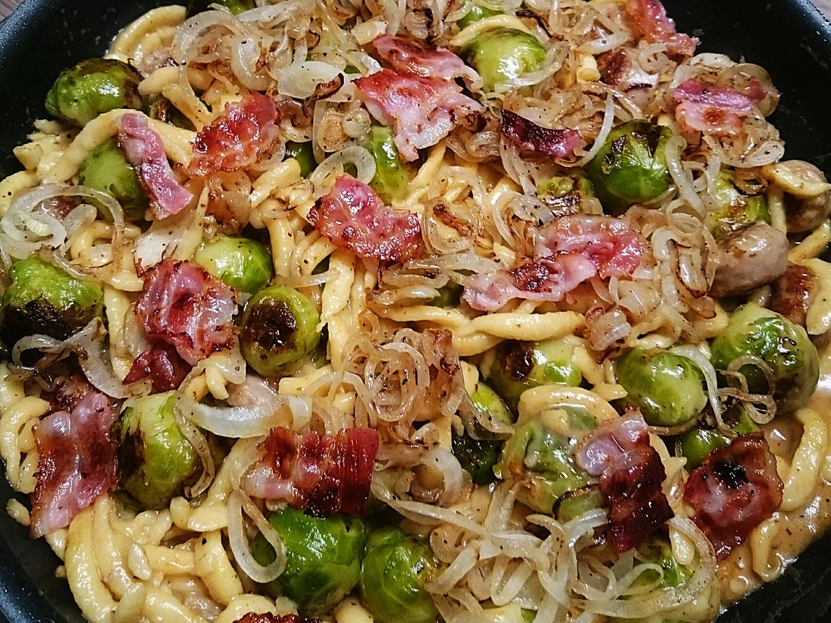 Rezept: Hähnchen trifft Rosenkohl und Spätzle Bild Nr. 14836 Hähnchen trifft Rosenkohl und Spätzle - Rezept - Bild Nr. 14836